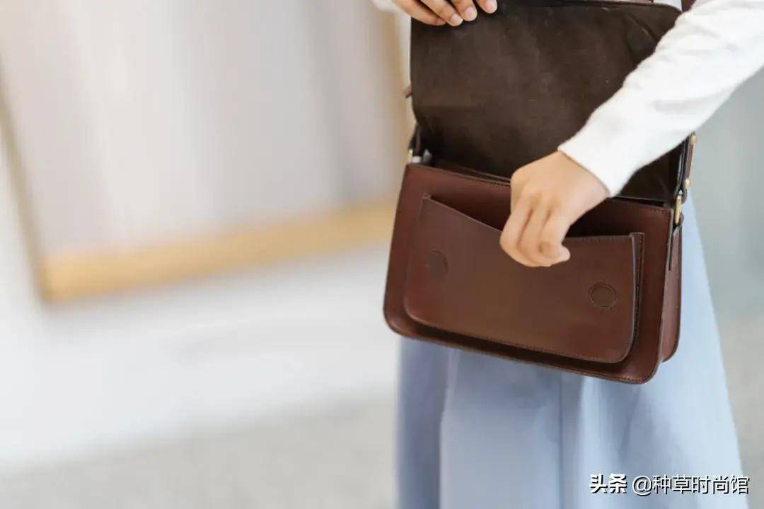 托特|别再背烂大街的包了，好看又时髦的包包长这样