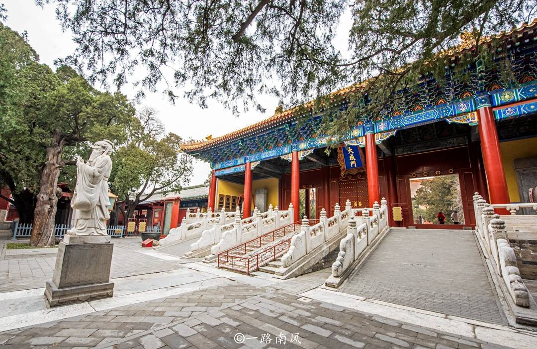 孔庙|中国最多皇帝题字的孔庙，位于首都北京，现为著名旅游胜地