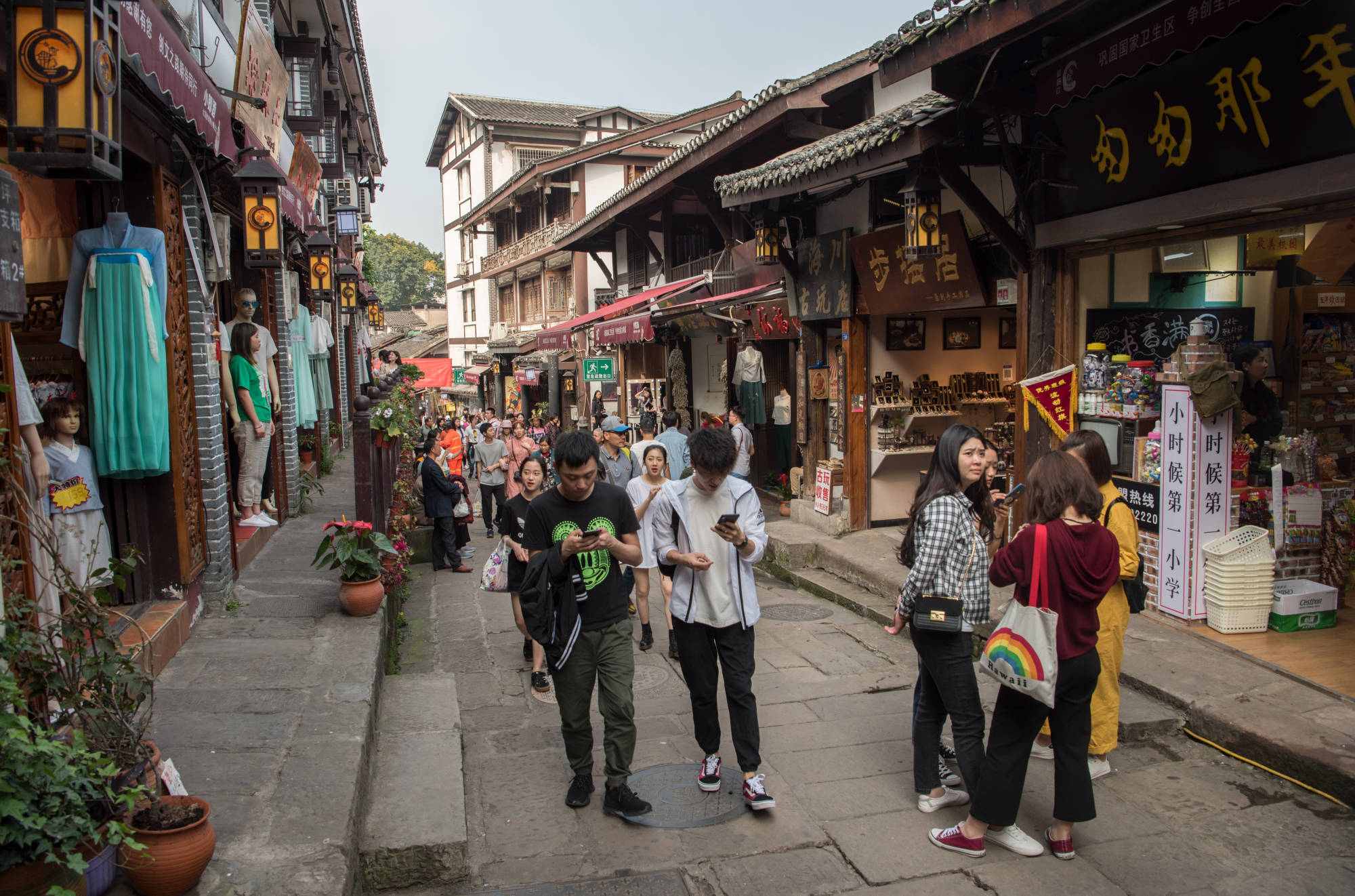 中午城市GDp_中国城市gdp排名2020