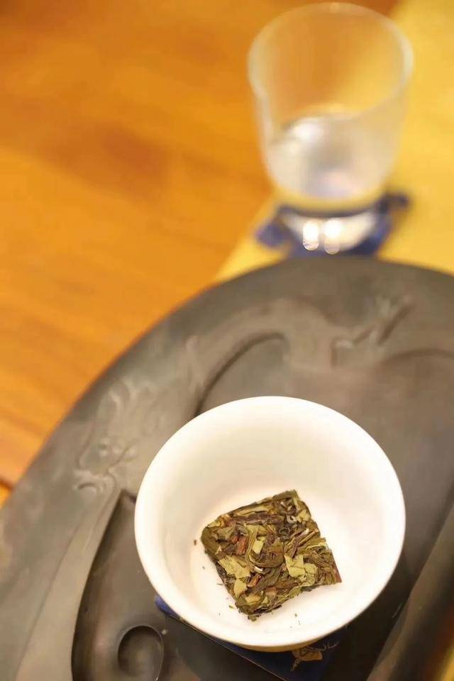 茶叶能不能泡脚能起到什么作用 40202e163f124fafb9bb98bc5d183d87.jpeg