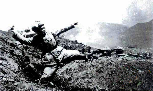 韩国第一名将瘫倒在地，他无法相信，自己的精