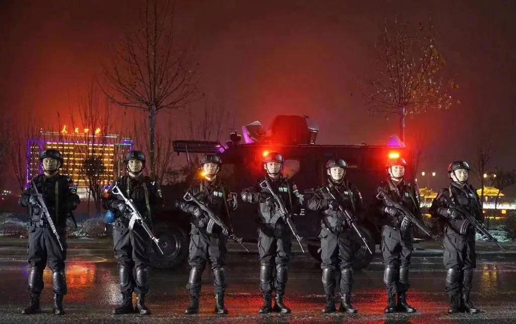 江津区|【致敬警旗】如果警察有颜色