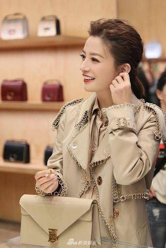 林青霞|舒淇回炉代言Red Earth,林青霞眼光独到,昔日红地球女郎今各有出息