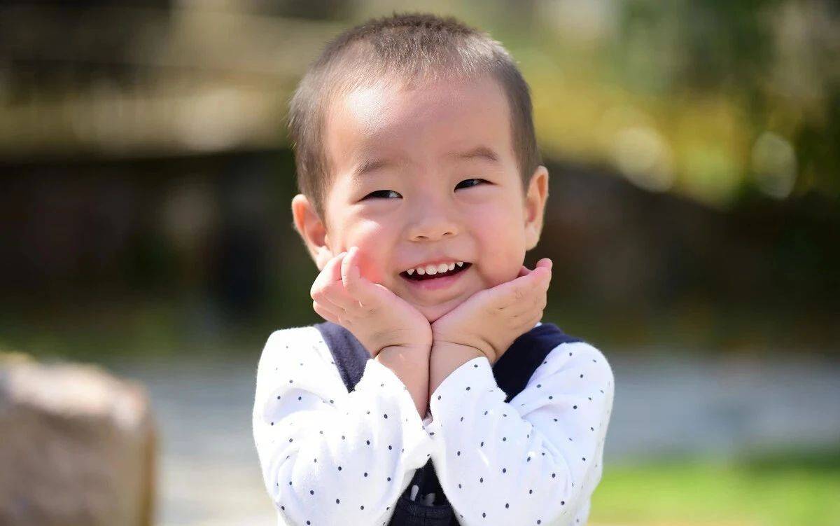 牙齿|只会越长越丑，你家孩子有中招吗？这5种孩子小时候好看也没用