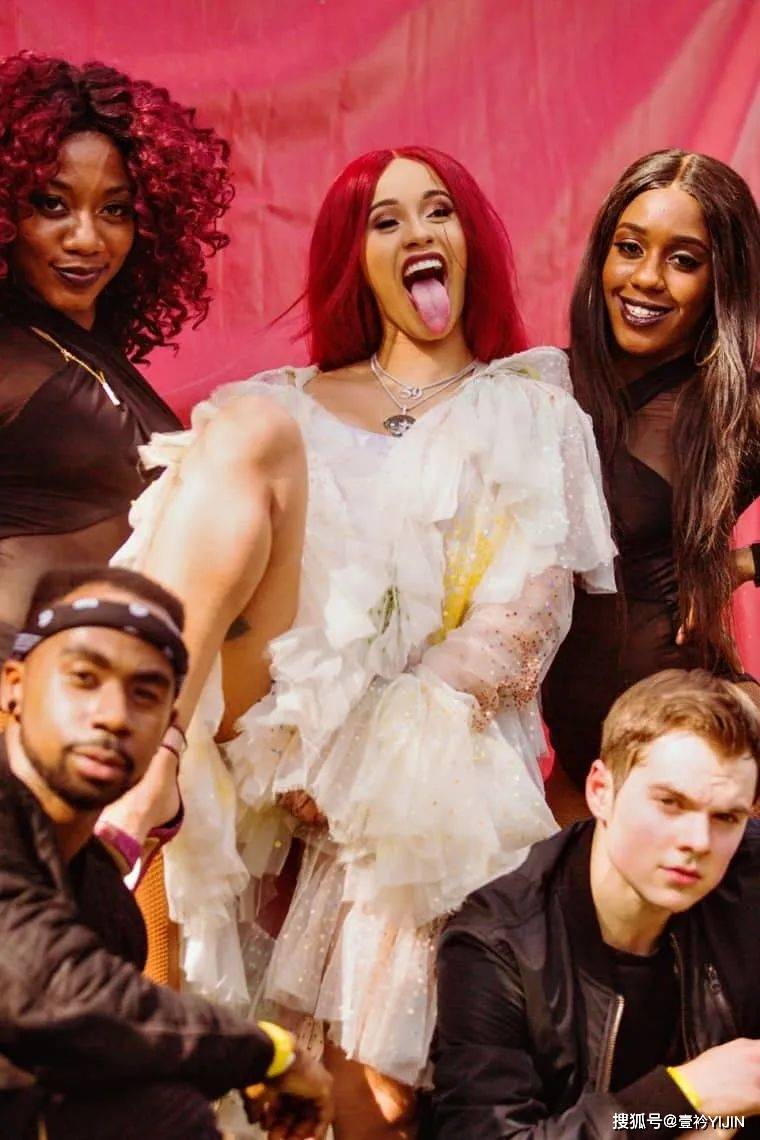 来源|不会打鸣的脱衣舞娘不是好Rapper!卡老师的入党申请书我们已经收到了,Skrr~