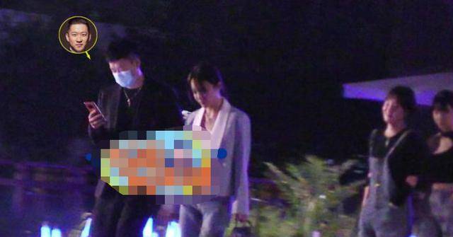 离婚一年换仨女友?曹云金疑约会吵架