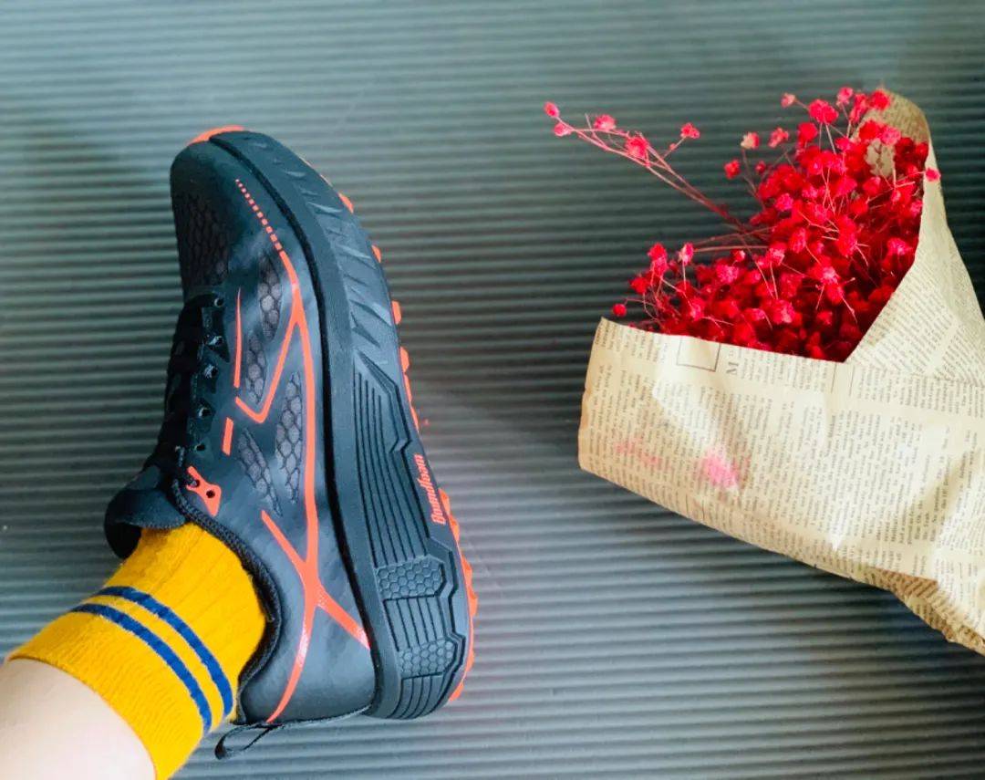 地形|R2信念全地形跑鞋，公路，山地，跑步机都可以驾驭！