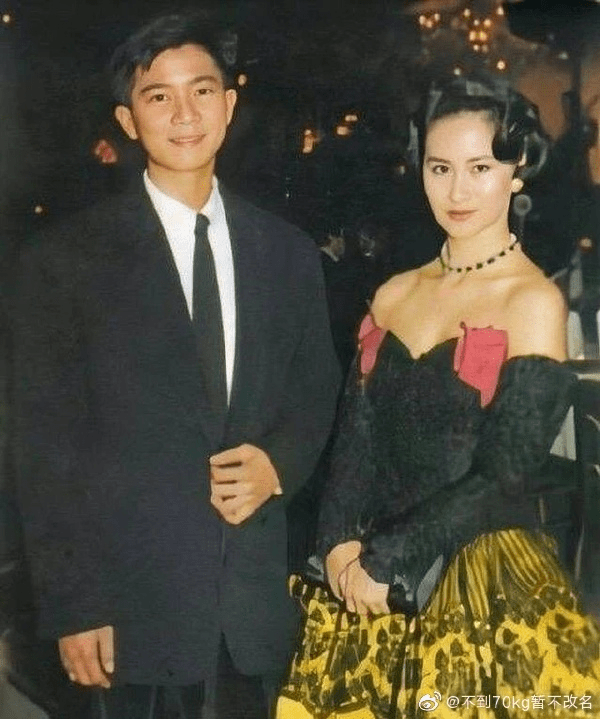 何超琼有几个儿女 1f79d5a6bd6940e59a4c4446e0885888.png