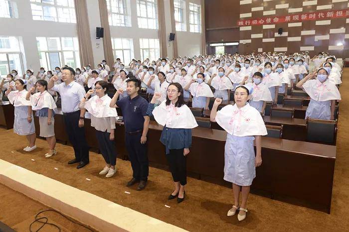 服务|咸阳市首个南丁格尔志愿护理服务分队在陕西中医药大学附属医院成立