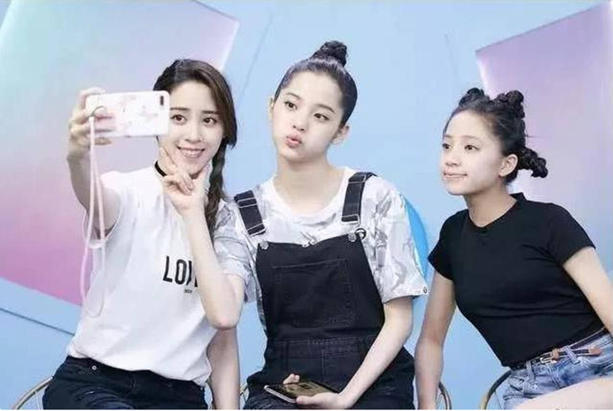 遗传|上天吻了妹妹的脸，却不给杨迪开窗杨迪兄妹上演现实版偏心遗传