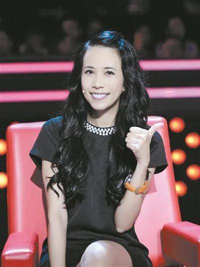 人中|向佐这个强大的长相洼地，真让人担心郭碧婷孩子的颜值