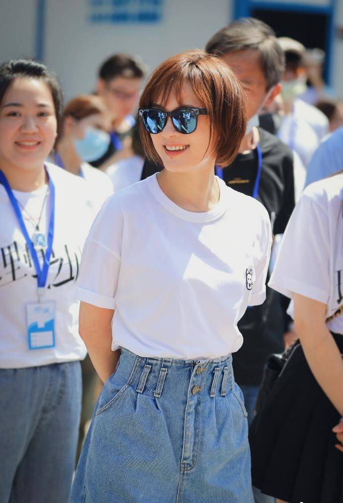 袁姗姗|Lisa没有刘海像变了一个人？辛芷蕾袁姗姗换发型更是堪比整容