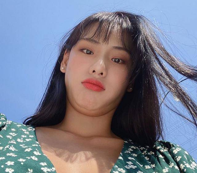 个人|120斤网红身材堪比卡戴珊，却被嘲腿粗，停止身材批判有多难