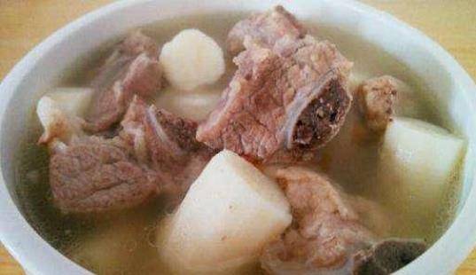 排骨汤怎么炖才能鲜嫩 69b9efd809e64ef2b8a744b7d9df973f.jpeg