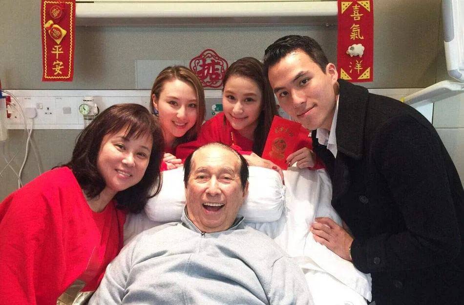 五官|原创赌王1岁孙女正脸照曝光，五官神韵像极三太，前儿媳疑刻意高调