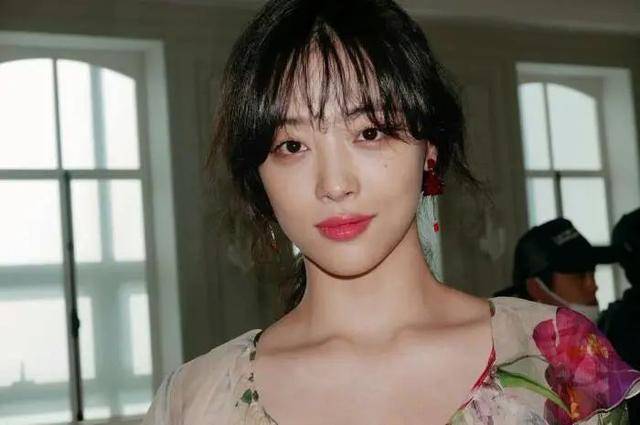 同天走了两女星，崔雪莉具荷拉悲剧重演？失去