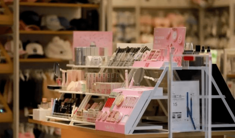 细数|名创优品的前身竟是街头10元店？细数那些挂着“洋牌”的国货