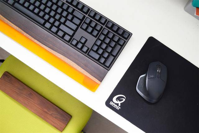 键盘|不只是性价比和无线双模，高斯键盘配色盘点