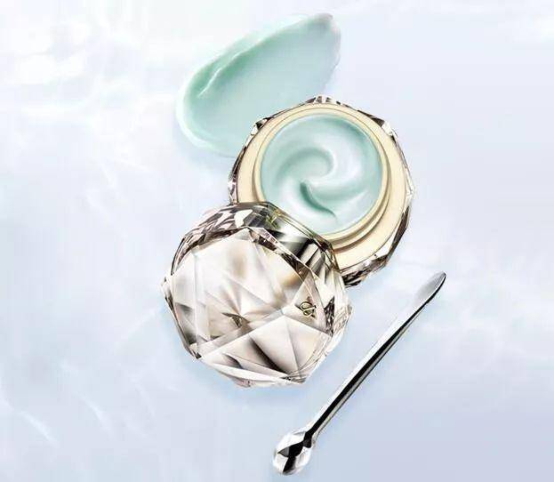 眼袋|好用品牌眼霜推荐:适合需要改善皱纹、眼袋、眼周肌肤松弛的人群