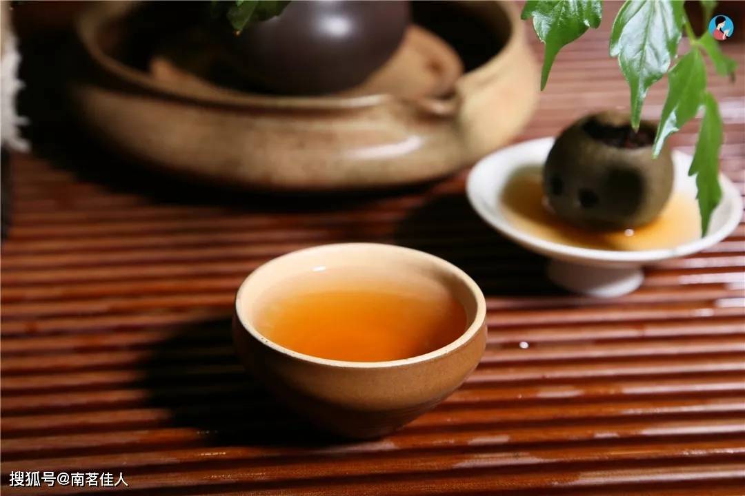 什么时间喝茶对身体好 e3a568d0136a4c98abd9eacb02da4da0.jpeg