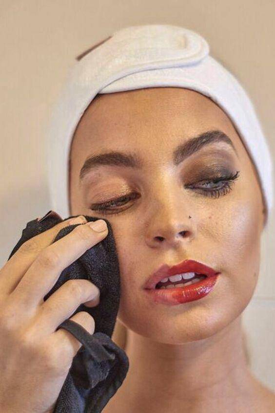 按摩|别整些没用的!谁说长期化妆皮肤就会变差?