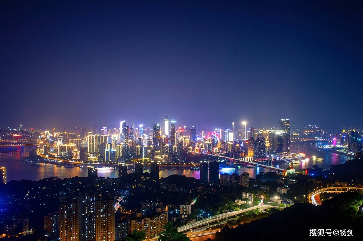 魔幻山城的迷离夜色,在重庆赏夜景的最佳去处,你get哪一款?
