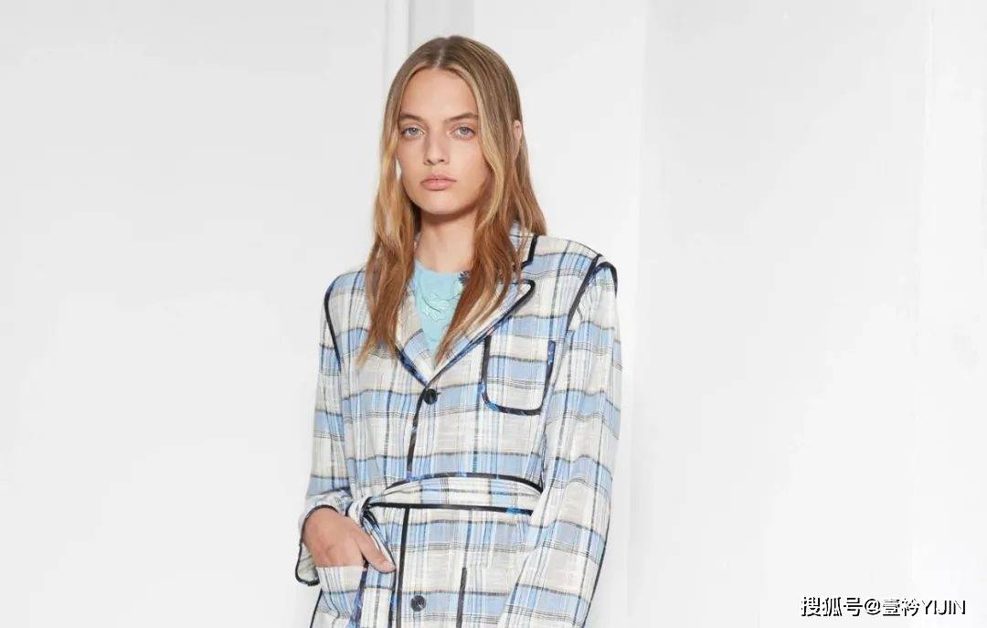 Xue|2021纽约时装周来啦！Xue Gao：是心动呀！睡衣+夹克就能快速完成今日穿搭