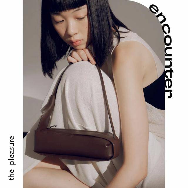 包包|初入职场的新人，如何选择包包？