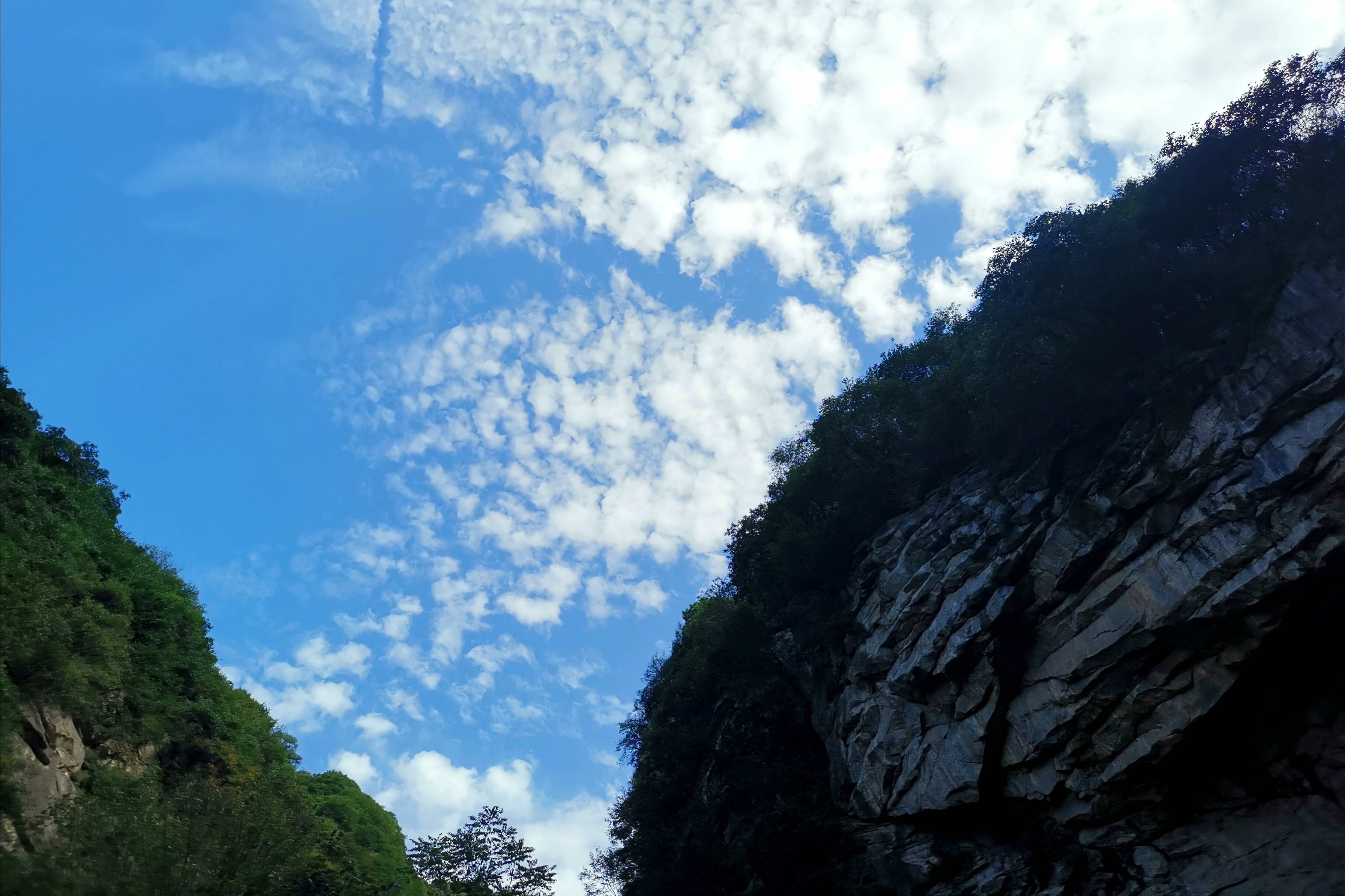 秦岭(|杜陵看山，秦岭望长安，抱龙峪里观云听秋风