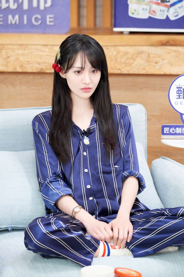 节目|原创郑爽官宣新综艺，粉丝不满，不想看她变成综艺咖