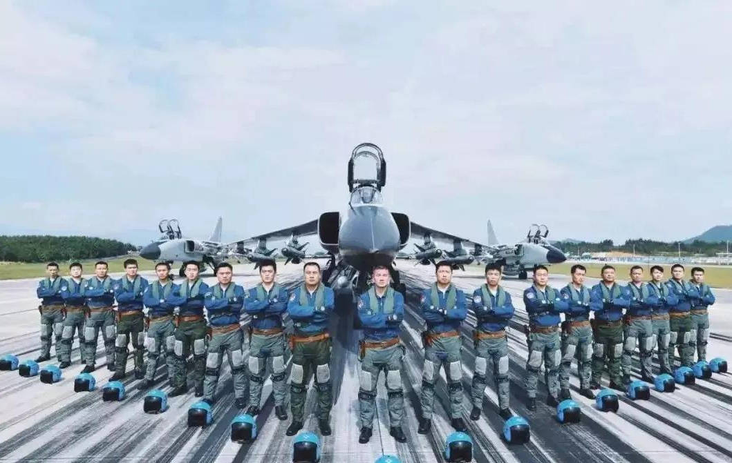 2021年度海军招飞初检预选启动,9月20日开始网上报名!