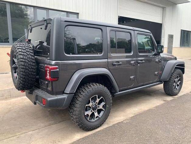20新款jeep牧马人2.0t配置 霸气越野