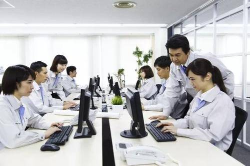 企业|公司效益良好，却允许员工自愿降薪？背后说明什么？