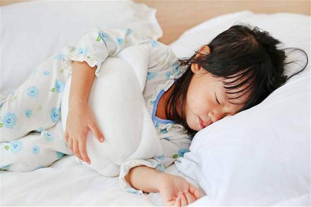 宝宝|是脾胃不适的征兆，及时调理是关键宝宝睡眠时有这几种小表现