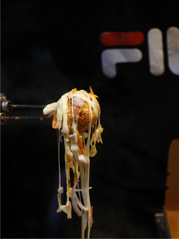 高丽菜|就为了买个网红的章鱼烧游曾厝垵趣事：排队二十分钟