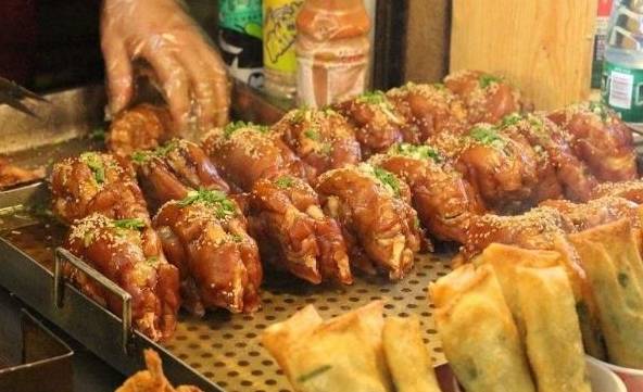 臭豆腐|有些人也不会吃的三种食物，第三种我不敢碰就算饿两天