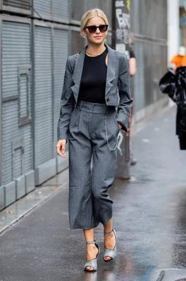 西装|孟佳竟将西装穿出了＂邋遢＂感？普通人想撑住，这3点真要注意