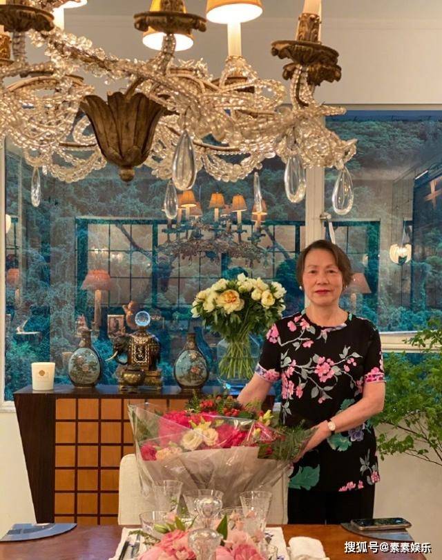 礼物|刘嘉玲提前庆中秋节：收到多款奢华礼物，豪华程度令人羡慕