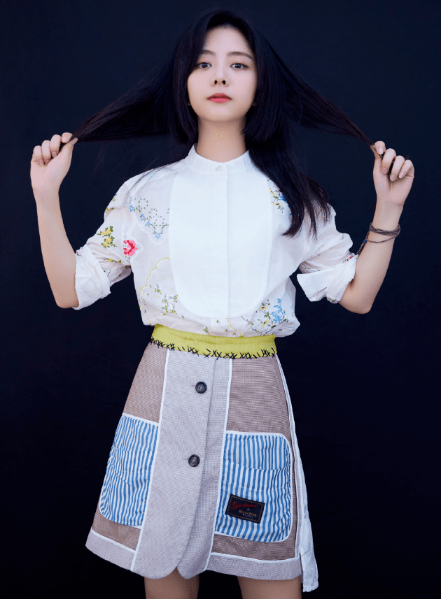 女孩|终于等到谭松韵穿公主裙，30岁仍如青春女孩，远甩郑爽几条街