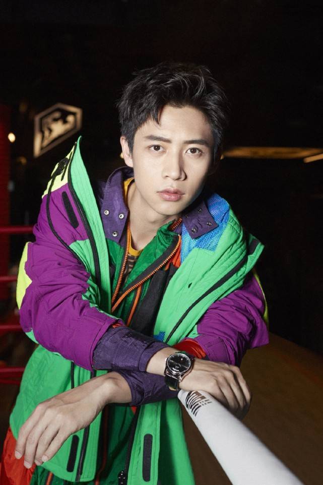 电影|原创魏晨商演直接叫停，专业的歌手不假唱！太敬业了！