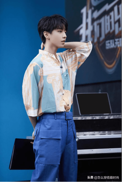 少年|拯救男朋友穿搭大作战？王俊凯教你穿出高级“少年感”