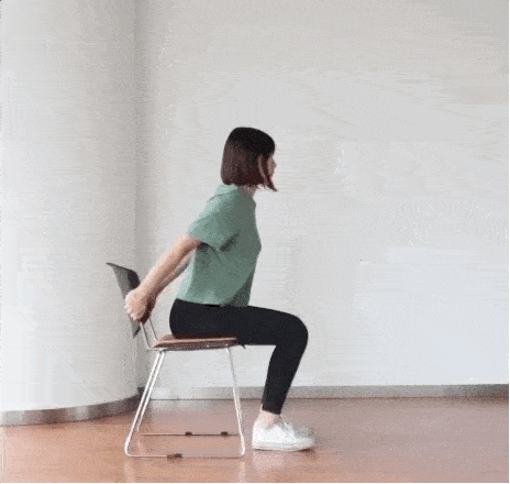 张子枫|曾被关晓彤秒成渣，如今“整容式”长大，削掉斜方肌后美翻