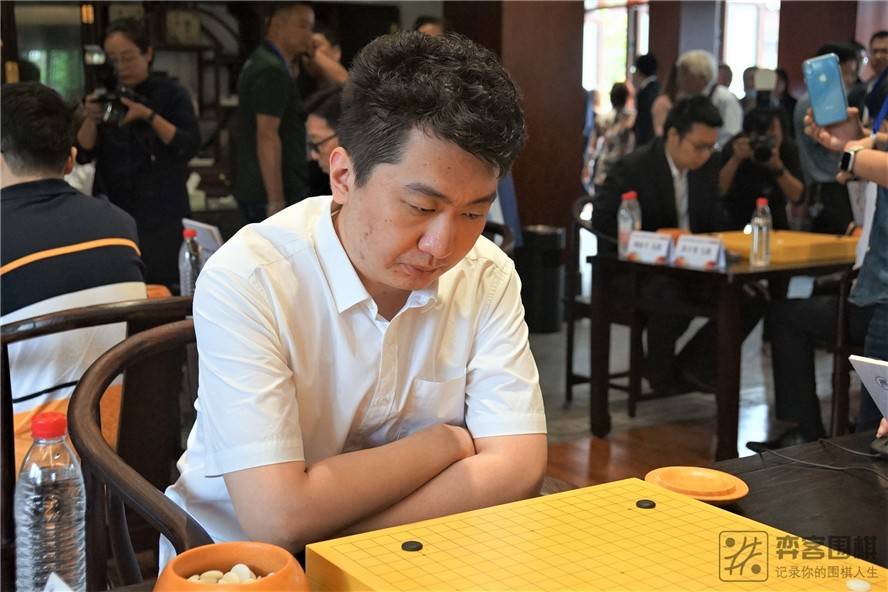 原创cctv杯快棋赛首轮战罢柯洁等8位世界冠军晋级16强