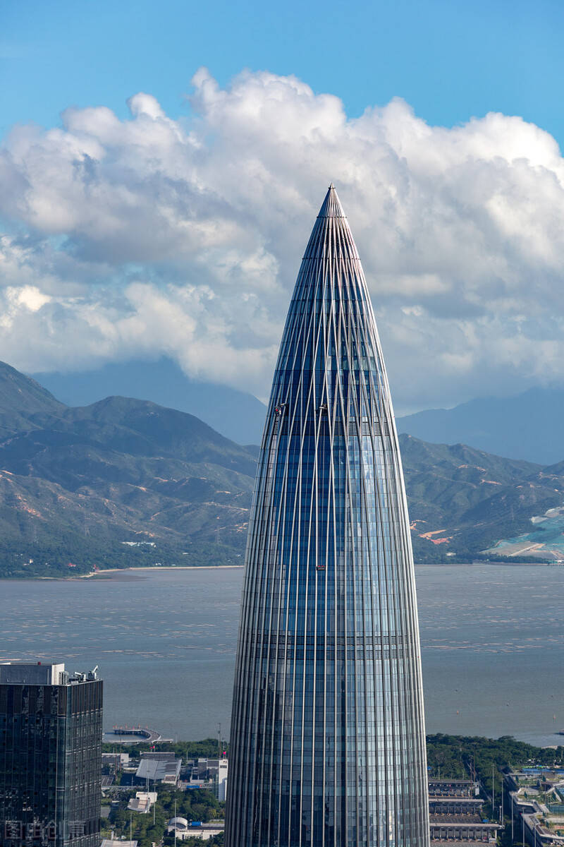 深圳最大商务综合体华润深圳湾国际商业中心全面竣工