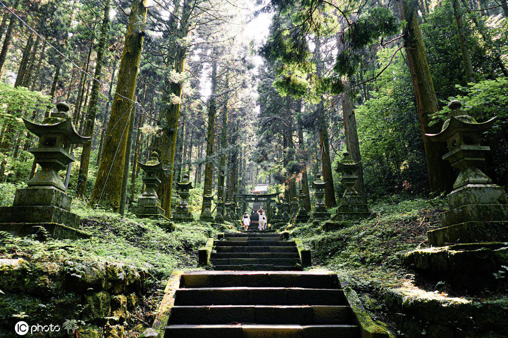 日本上色见熊野座神社动漫萤火之森取景地