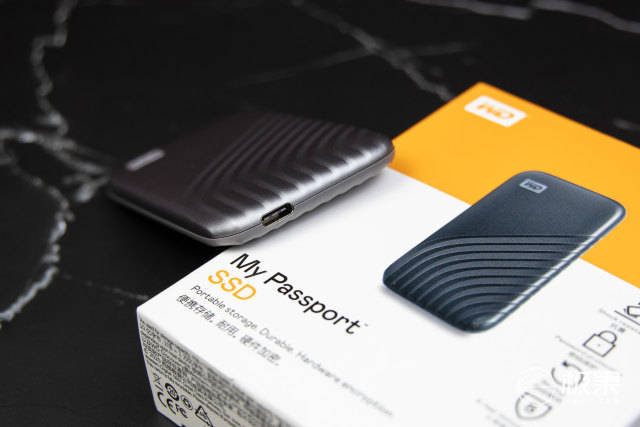 卡顿|让剪辑师操作顺滑效率飙升？盘内建模不卡顿，极速无缝传输高颜值