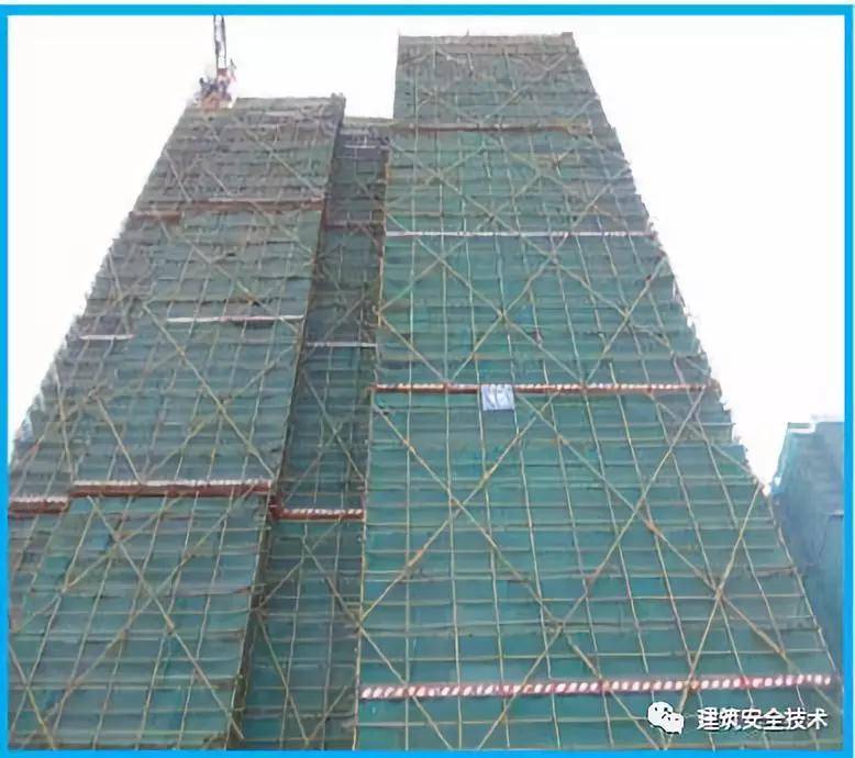 李湘王岳伦发文恭喜王诗龄