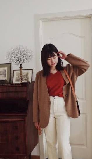 气质|奔四的女人，3种“显老”色要少穿，拉低气质不说显老气