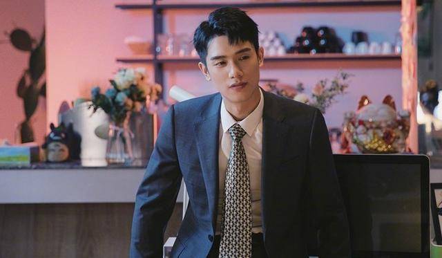 古代|原创爽剧《本宫今天不加班》上线！皇后魂穿现代做实习生？当宫斗走进职场......