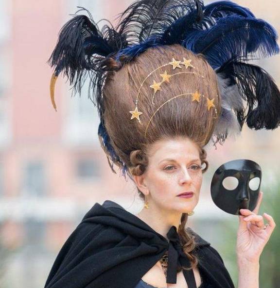 世纪|她亲手制作出十八九世纪复古裙,穿越时空的美感棒呆